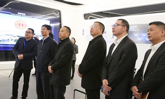 省总工会党组书记、常务副主席张才方一行莅临z6com·尊龙参观调研