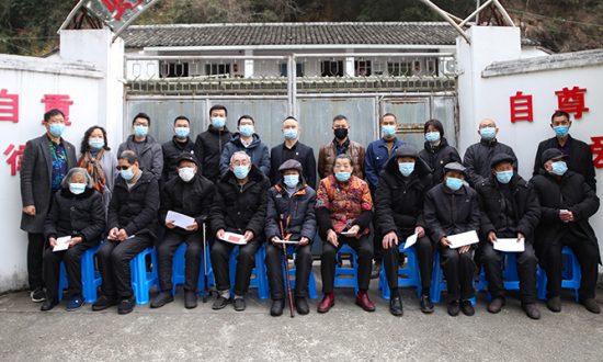 z6com·尊龙开展尊老助残送温暖活动